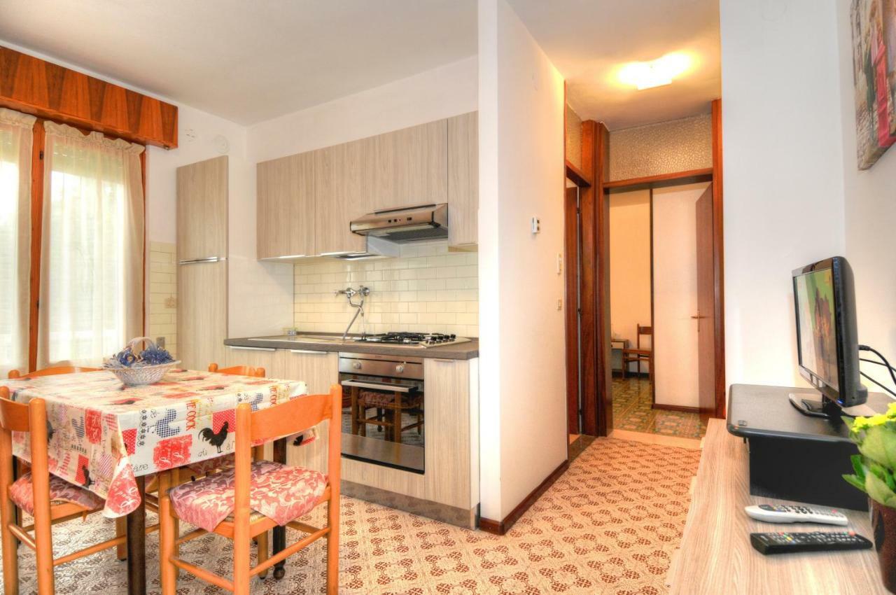 Residence Villa Laura Lignano Sabbiadoro Eksteriør bilde