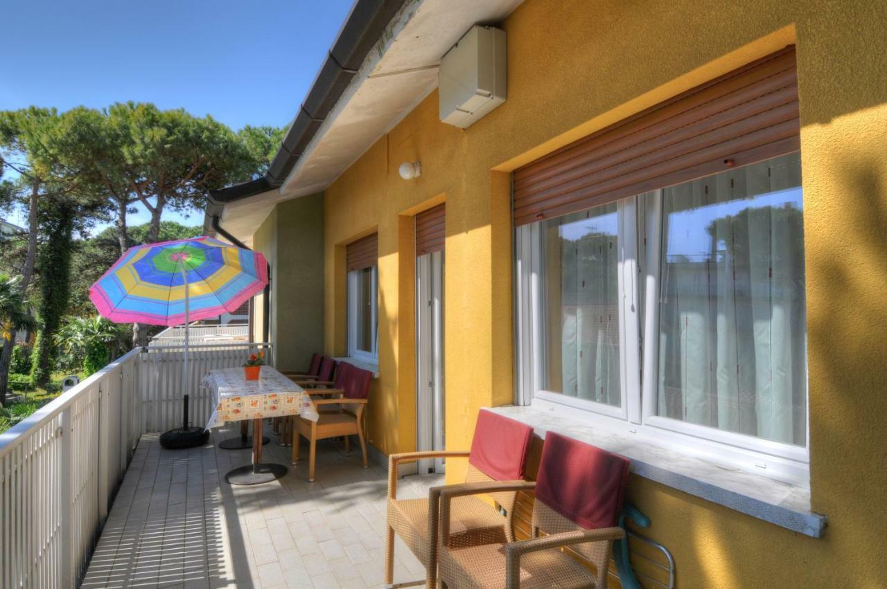 Residence Villa Laura Lignano Sabbiadoro Eksteriør bilde